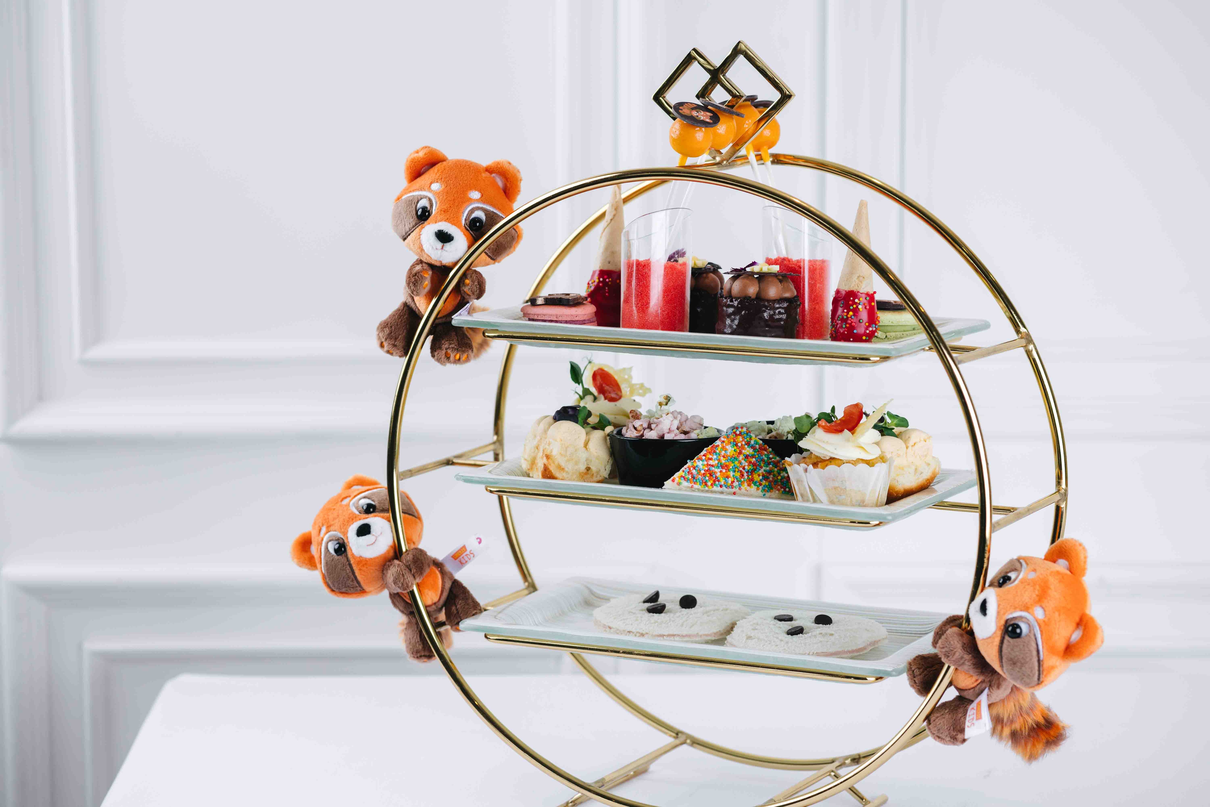 Chandelier Lounge 5Star Hotel High Tea Cordis, Auckland